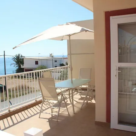 Frente Al Mar Apartment *